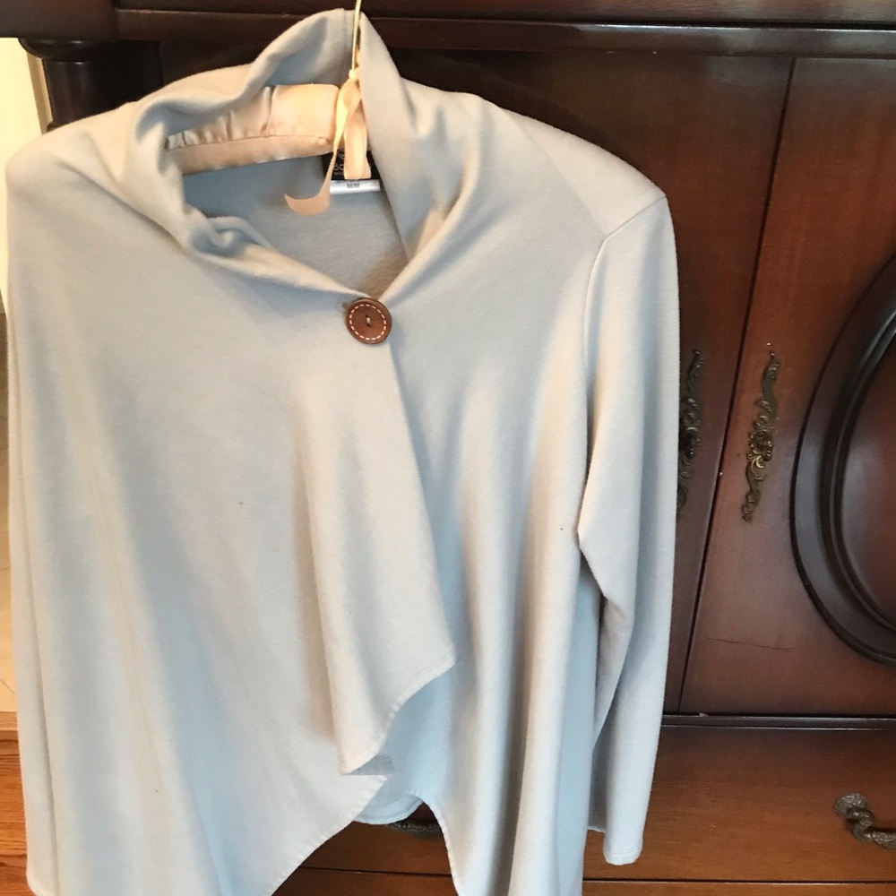 One-Button Fleece Wrap Cardigan
BOBEAU